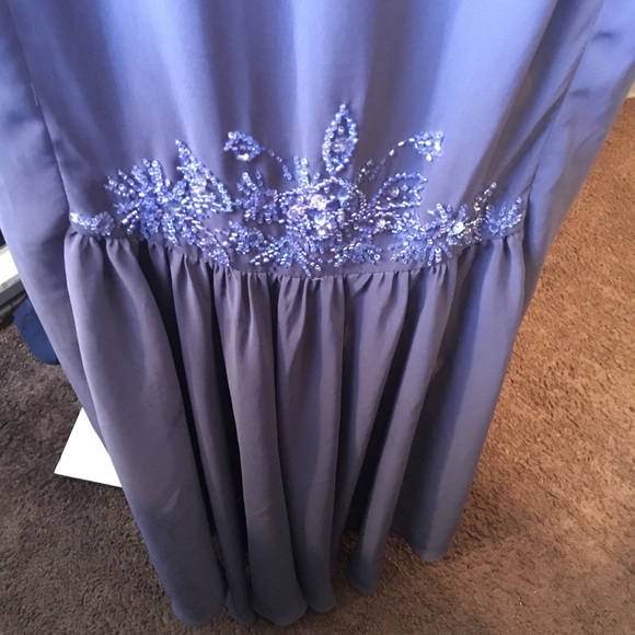 Stunningly Elegant Flowing Alex Evening Gown - Picture 6 of 8